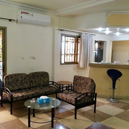 Petit Motel Beijing Abidjan Esterno foto
