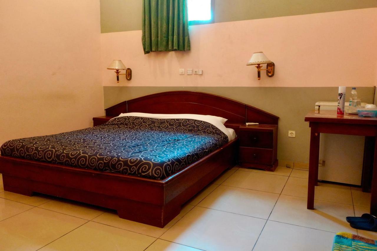 Petit Motel Beijing Abidjan Esterno foto