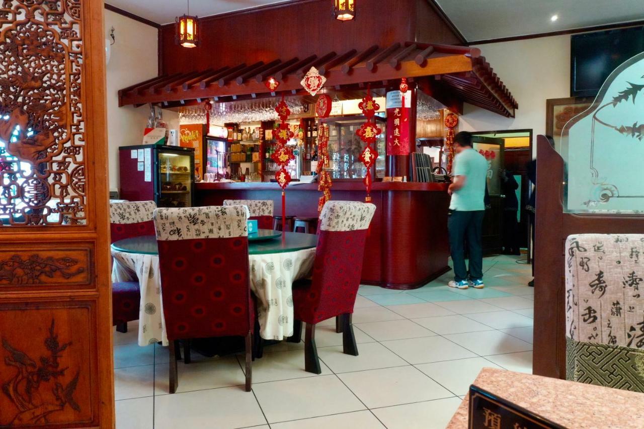 Petit Motel Beijing Abidjan Esterno foto