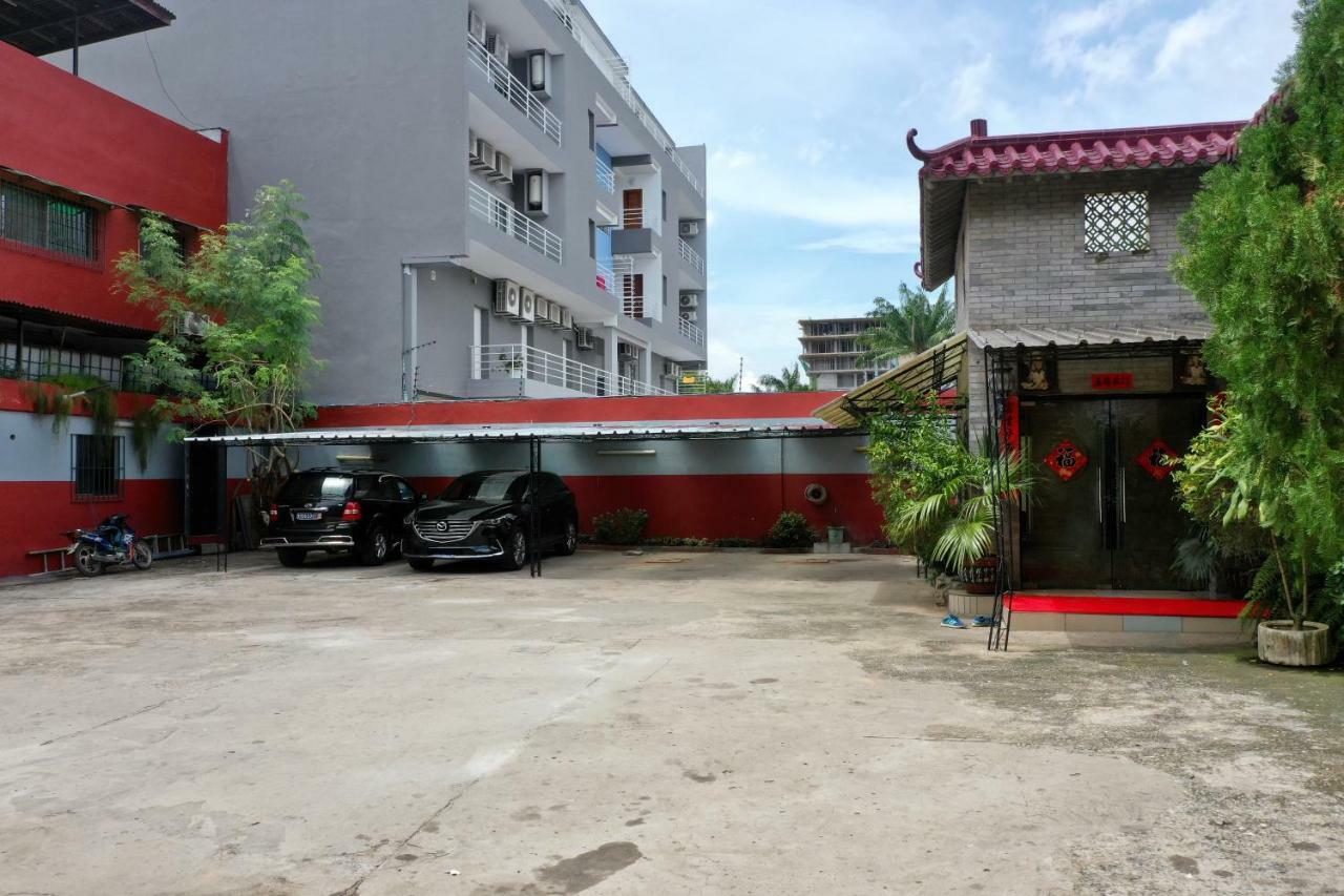 Petit Motel Beijing Abidjan Esterno foto